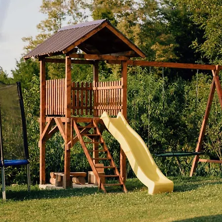 Kuca Za Odmor Lovric Verija
